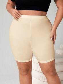 SHEIN CURVE+ 大尺碼女款純色休閒日常穿著緊身底層短褲 - 彩色 - 查看 3