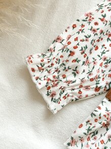 SHEIN Vintaside Kids 2件組幼兒女嬰上衣與喇叭褲套裝，甜美優雅棕色碎花蝴蝶結羅紋荷葉邊長袖圓領休閒戶外秋季連身褲，節日款 - 棕色 - 查看 6