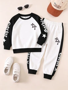 SHEIN 小男孩哥德風字母圖案插肩袖圓領衛衣與運動長褲2件套服裝組 - 彩色 - 查看 3