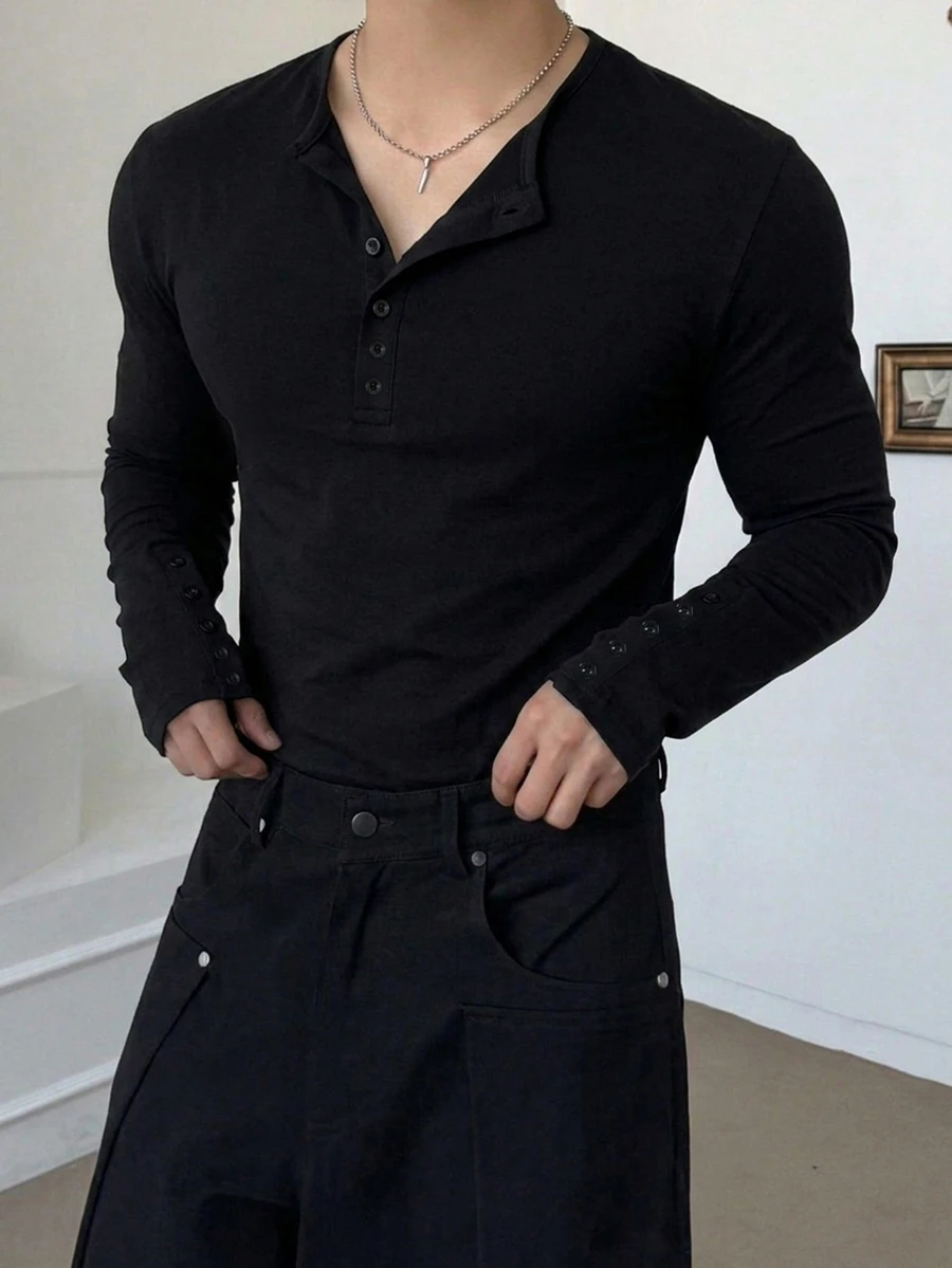 DAZY Men's Textured Fabric Solid Color Basic Half-Placket T-Shirt - Black - View 1
