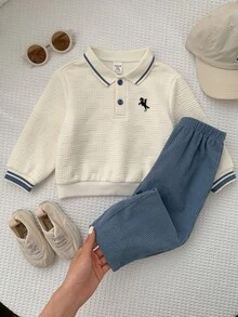 SHEIN 男嬰騎士圖案長袖 Polo 衫與長褲休閒日常套裝 - 彩色 - 查看 6