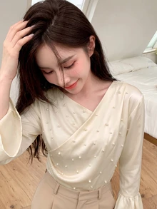Tideelle Spring/Autumn New Elegant Commute V-Neck Solid Color Pearl Flare Long Sleeve Blouse, Suitable For Dating, Commuting, Gathering Outfits - Beige - View 3