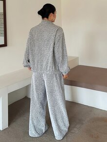 Dazy Plus Plus Size Casual Street Textured Colorblock Zip-Up Jacket & Button Long Pants Vacation Two Pieces Set - Light Grey - View 2