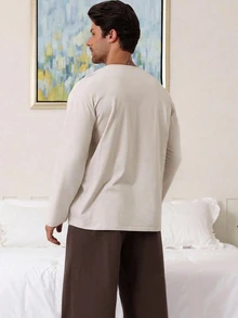 DAZY 秋季多色男士 T 恤與居家休閒服套裝 - 咖啡棕 - 查看 2