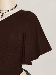 SHEIN ICON 女款素色不對稱肩休閒日常穿搭上衣 - 咖啡棕 - 查看 6
