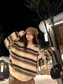 DAZY 女款圓領抓絨長袖運動衫，秋冬款 - 彩色 - 查看 4