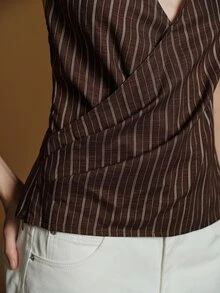 Anewsta Essential Tank Top Wanita Baru Motif Garis dengan Kerah Halter dan V-Neck Silang Fashion Modern - Mocha Brown - View 6
