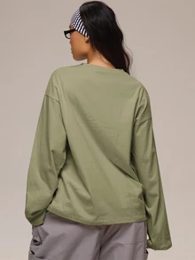 MUSERA 白色圖形 Logo 細節長袖上衣 冬季休閒日常舒適穿搭 女款酷白色上衣 - 橄欖綠 - 查看 4