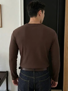 DAZY 男士白色羅紋布料長袖圓領半開襟前扣純色T恤 - 鏽棕色 - 查看 2