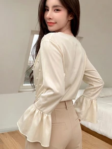 Tideelle Spring/Autumn New Elegant Commute V-Neck Solid Color Pearl Flare Long Sleeve Blouse, Suitable For Dating, Commuting, Gathering Outfits - Beige - View 2