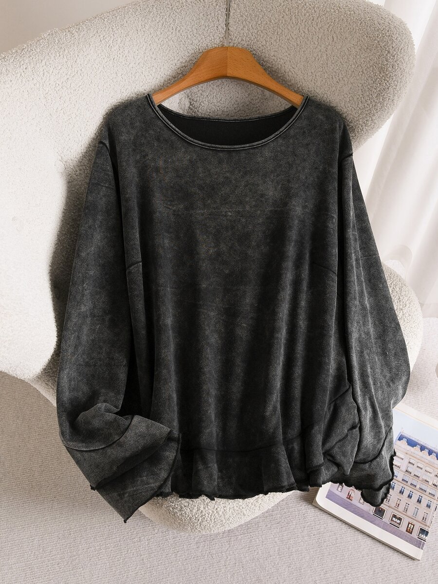 CosyJoli Women Plus Size Ruffle Design Fashion Long Sleeve T-Shirt Black Snowflake Print - Black - View 1
