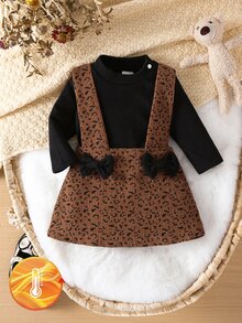 SHEIN 3件組女嬰吊帶洋裝＋上衣套裝，甜美棕紋蝴蝶結羅紋長袖圓領派對秋季髮帶 - 黑色 - 查看 4