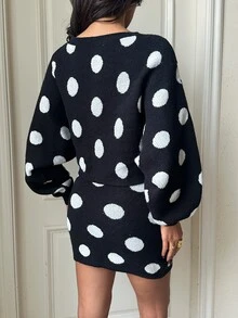Autumina Women's Korean Style Jacquard Long Sleeve Sweater & Mini Skirt Two Pieces Set - Black and White - View 2