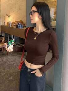 DAZY 女款露肩方領修身長袖極簡性感休閒內搭套頭優雅T恤 - 咖啡棕 - 查看 5