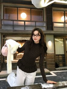 DAZY Women's Casual All-Over Floral Print Long Sleeve Korean Style T-Shirt - Coffee Brown - View 9