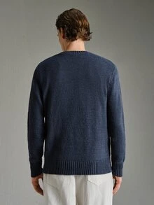 Calmiston 含羊毛袖套領毛衣，休閒針織秋冬服飾，寬鬆版型海軍藍時尚日常穿搭，附字母刺繡 - 藏蓝色 - 查看 6