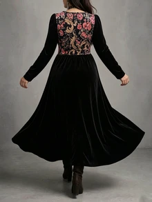 GlowEve CURVE A Plus Size Lady's Elegant, Waist-Shaping, Retro Long-Sleeved Autumn Dress Fall - Black - View 2