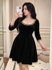 Vibekara Plus Size Round Neck Long Sleeve Gold Sequin Fringe Trim Contrast Color Elegant Vintage Cute Party Cocktail Middle Eastern Mid-Length Velvet Black Evening Dress - Black - View 5