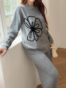 Feyla Set Rajut Atasan Lengan Panjang Motif Bunga & Celana Wanita - Grey - View 4