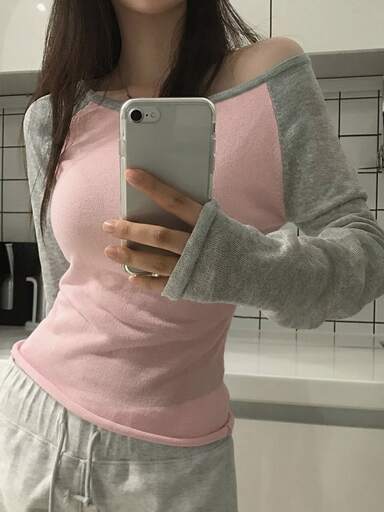 DAZY Suéter de estilo coreano para mujer con hombro asimétrico, bloques de color y manga larga, fresco y juvenil