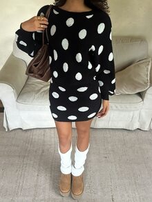 Autumina Women's Korean Style Jacquard Long Sleeve Sweater & Mini Skirt Two Pieces Set - Black and White - View 7