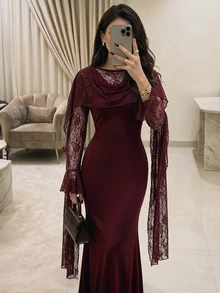 Modelyn 女款優雅復古拼接精緻蕾絲修身長袖洋裝，帶有懷舊氛圍 - 酒紅色 - 查看 1