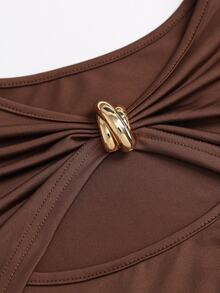 SHEIN Sweetro Spring Autumn Winter French Elegant Round Neck Asymmetric Twist Metal Decor Slimming Pleated Cocktail Cake Dress For Women - Coffee - View 5