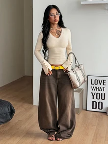Coolane 女款秋冬街頭風休閒度假優雅約會時尚基本款彈性舒適保暖米色修身V領長袖針織衫 - 杏色 - 查看 6