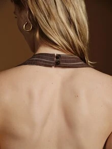 Anewsta Essential Tank Top Wanita Baru Motif Garis dengan Kerah Halter dan V-Neck Silang Fashion Modern - Mocha Brown - View 5