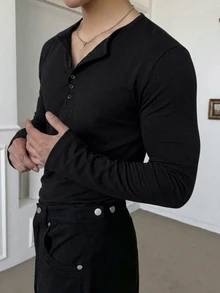 DAZY Men's Textured Fabric Solid Color Basic Half-Placket T-Shirt - Black - View 5