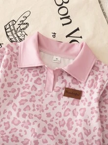 SHEIN Elladie kids 少女豹紋波羅領長袖寬腿褲兩件套，灰色豹紋上衣搭配米色半開V領設計；下身為配套豹紋寬腿長褲，配米色鬆緊腰帶。適合日常上學、郊區出遊、購物、觀光、戶外攝影與打卡場景，春秋穿搭。 - 粉色 - 查看 8