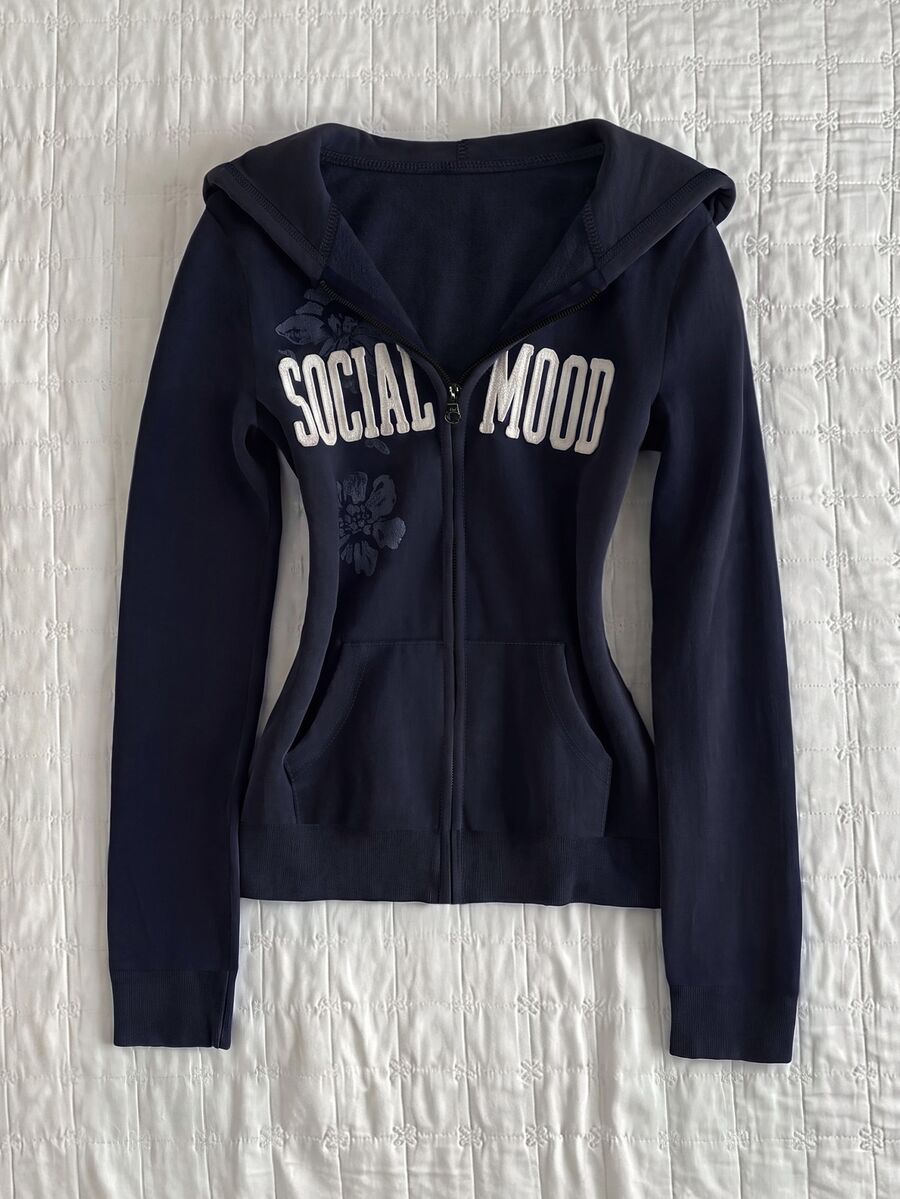 IslaSuriya Women's White Ink Hooded Slim Fit Sweatshirt Jacket With Letter Print Pattern, Suitable For Dating, Vacation, Party, Daily Outings, Gatherings, Outdoor Activities - Multicolor - View 1
