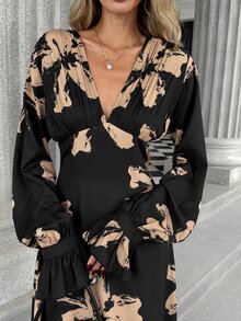 Pariaura Four-Way Stretch Printed V-Neck Ruched Front Long Sleeve Dress - Multicolor - View 3