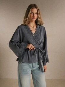 Poéselle Women's Sweet Lace Patchwork Top For Vacation And Travel,Fall Winter 2026 - Dark Grey - View 5