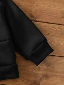 SHEIN 2件組男嬰可愛黑色馬刺繡半拉鍊羅紋長袖小立領厚款戶外冬季聖誕秋季假期運動衫褲套裝 - 黑色 - 查看 10
