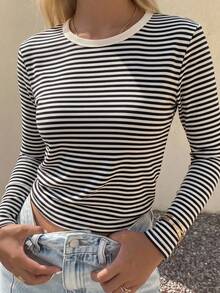 DAZY Women's Striped Short Sleeve T-Shirt Summer Versatile Loose Round Neck Pullover Top - Black - View 6