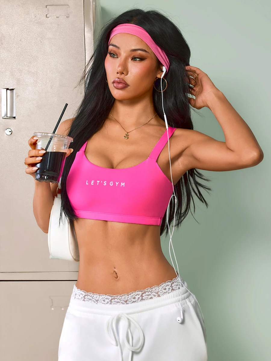 Sovereign Charm Women's Minimalist Letter Print Casual Sports Bra - Hot Pink - View 1