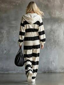 SHEIN Women Fall Winter Striped Hooded Jumpsuit Long Sleeve Zip Up Drawstring Waist Wide Leg Ribbed Lounge Casual Travel Sweat Jumpsuit With Pockets - Black and White - View 2