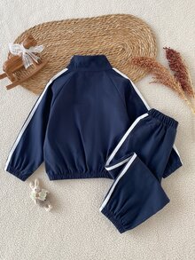 SHEIN 女童純棉春秋學院風運動兩件套，蝴蝶結印花織帶拼接立領夾克與收口長褲兒童套裝 - 藏蓝色 - 查看 3