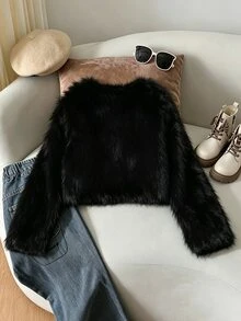 SHEIN Sparklyn 女童秋冬人造毛短夾克，圓領長袖，精緻白色緞面蝴蝶結，蓬鬆毛絨布料，厚實澎澎，短版剪裁，甜酷風，適合 8-12 歲女孩日常穿著、節日穿搭，時尚百搭女童毛絨外套 - 黑色 - 查看 4