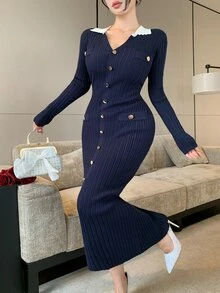DAZY 秋冬款 V 領海軍藍與白色對比色翻領金鈕扣羅紋針織修身魚尾下擺優雅通勤女款針織洋裝 - 藏蓝色 - 查看 3