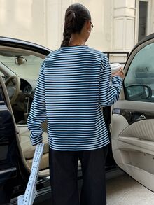 Muchica 女款藍色條紋針織印花T恤休閒街頭風秋冬外套，復古校園運動印花 - 藍色 - 查看 2