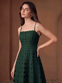 Anewsta Elegant Green Fashion Strapless Dress With Waist-Cinched Slimming Design, Sleeveless Hollow-Out Style, Vacation Dress For Women - Green - View 7