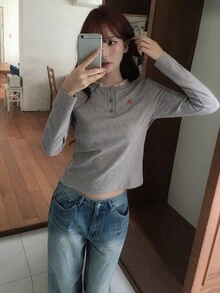 DAZY Kaos Wanita Gaya Korea untuk Liburan Kasual Musim Semi dan Gugur, Bordir Huruf Kombinasi, Lengan Panjang, Kerah Bulat, Patchwork Renda - Grey - View 8