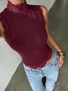 Aloruh Women's Solid Color High Neck Lace Patchwork Asymmetrical Hem Sleeveless T-Shirt - Burgundy - View 5