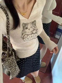 DAZY Cream White V-Neck Cat Cartoon Letter Print Fitted Long Sleeve Casual Versatile Knit Base Layer Sweater - Apricot - View 8