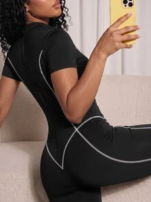 SHEIN Core Rhythm Women Black & White Geometric Line Print Contrast Color Short Sleeve Sports Jumpsuit Workout Fitness Outfit - Black and White - View 3