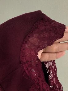 Aloruh Women's Solid Color High Neck Lace Patchwork Asymmetrical Hem Sleeveless T-Shirt - Burgundy - View 4
