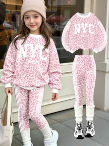 少女粉色與白色豹紋 NYC 圖案圓領運動衫與條紋內搭褲套裝，秋季校園穿搭長袖上衣與長褲 - 彩色 - 查看 1
