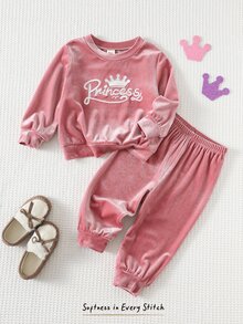 Cozy Pixies 女嬰字母皇冠刺繡天鵝絨圓領長袖套頭運動衫與彈性腰錐腳褲 2件組 幼兒女童服裝 舒適百搭時尚休閒可愛簡約全能風格 適用秋冬室內外 滑雪 開學 日常運動玩耍 派對 節日 萬聖節 聖誕節 新年 情人節 多種場合 - 粉色 - 查看 3